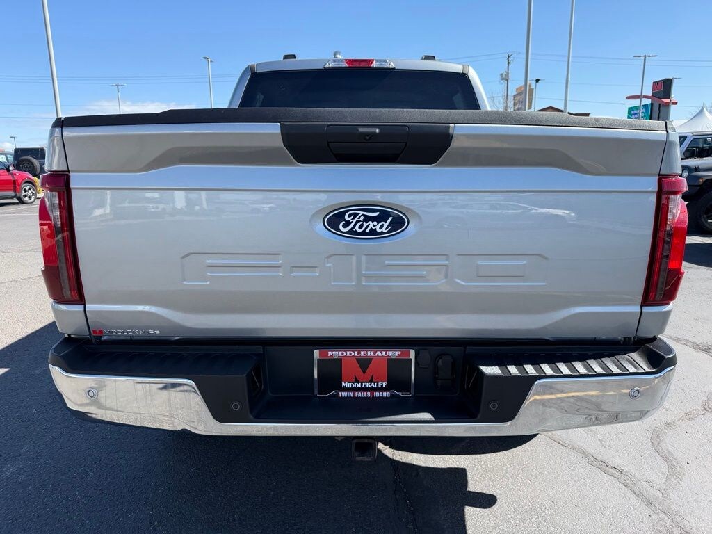 Used 2025 Ford F-150 XLT Crew Cab Truck