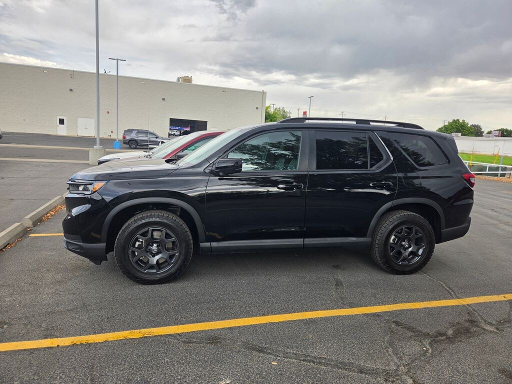 Used 2025 Honda Pilot