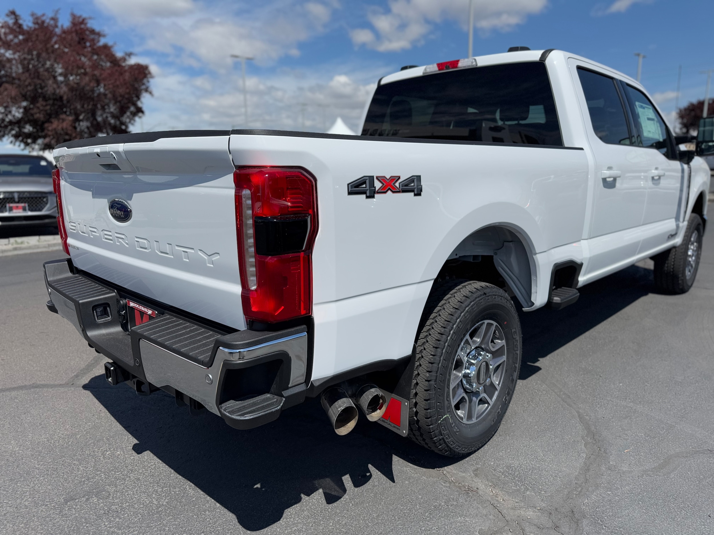 2025 Ford F-250 Lariat photo 4