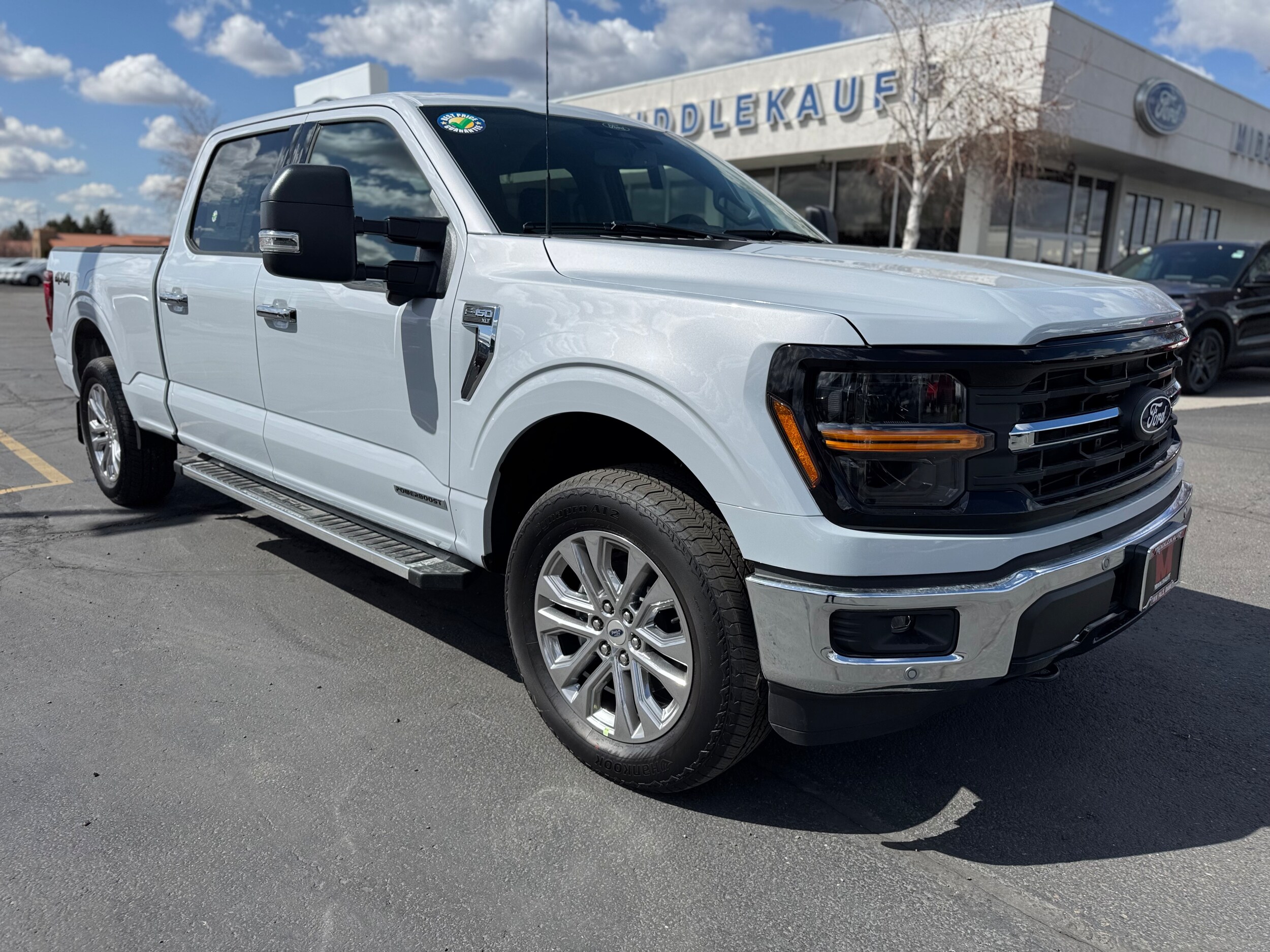 2025 Ford F-150 XLT photo 2