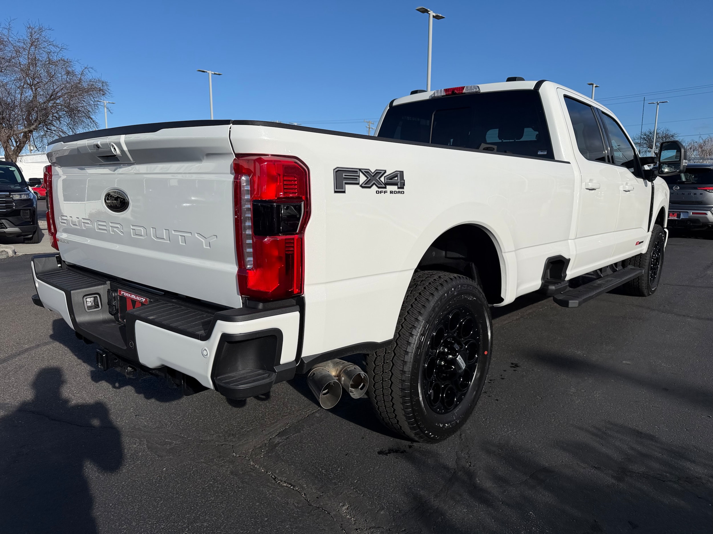 2026 Ford F-350 Super Duty Lariat - Photo 3