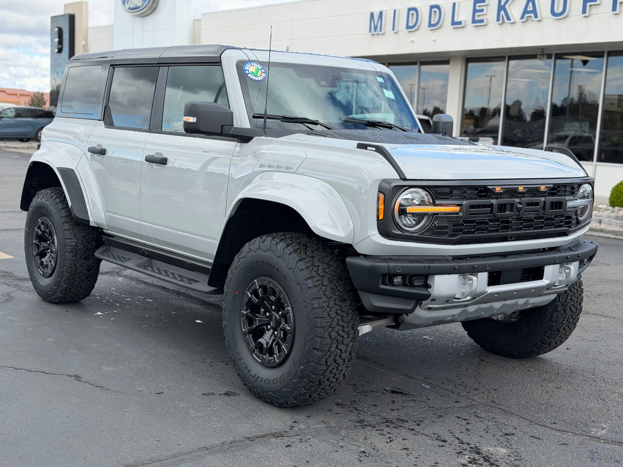 2026 Ford Bronco Raptor 4x4's photo