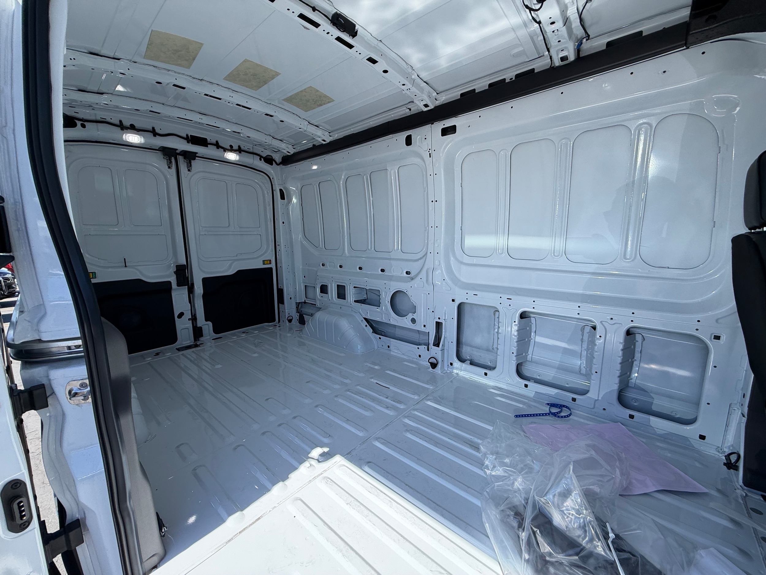 2025 Ford Transit Van Base - Photo 30