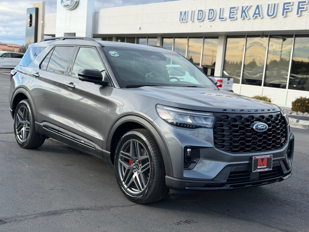 2026 Ford Explorer ST's photo