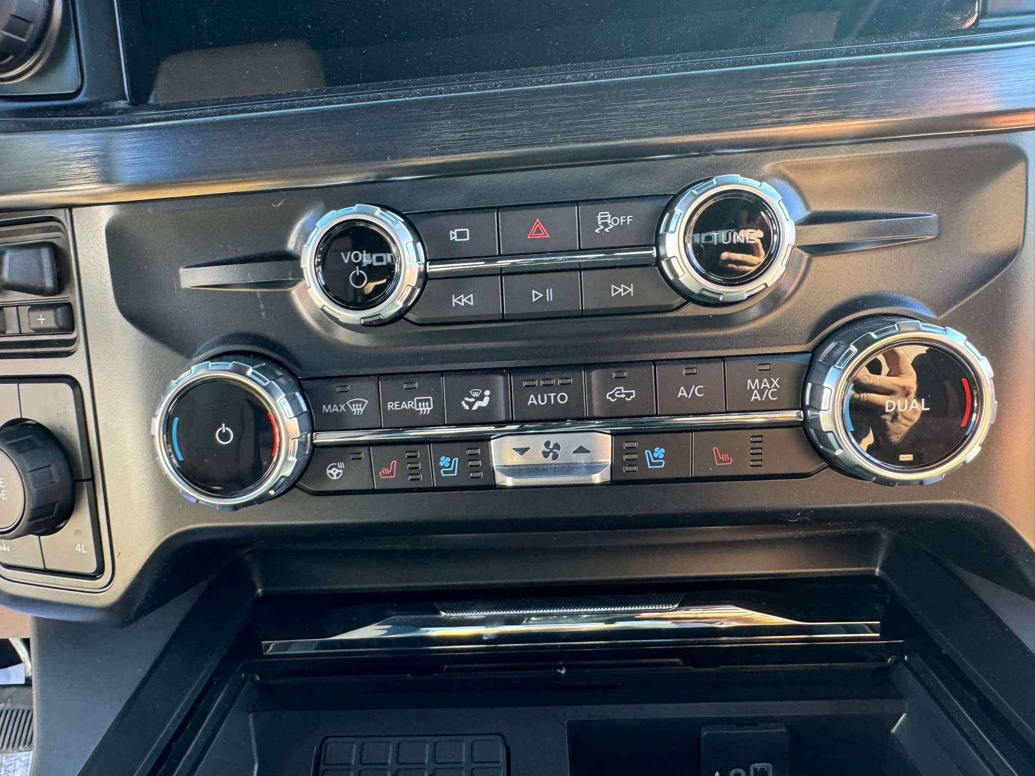 2026 Ford F-350 Super Duty Lariat - Photo 35