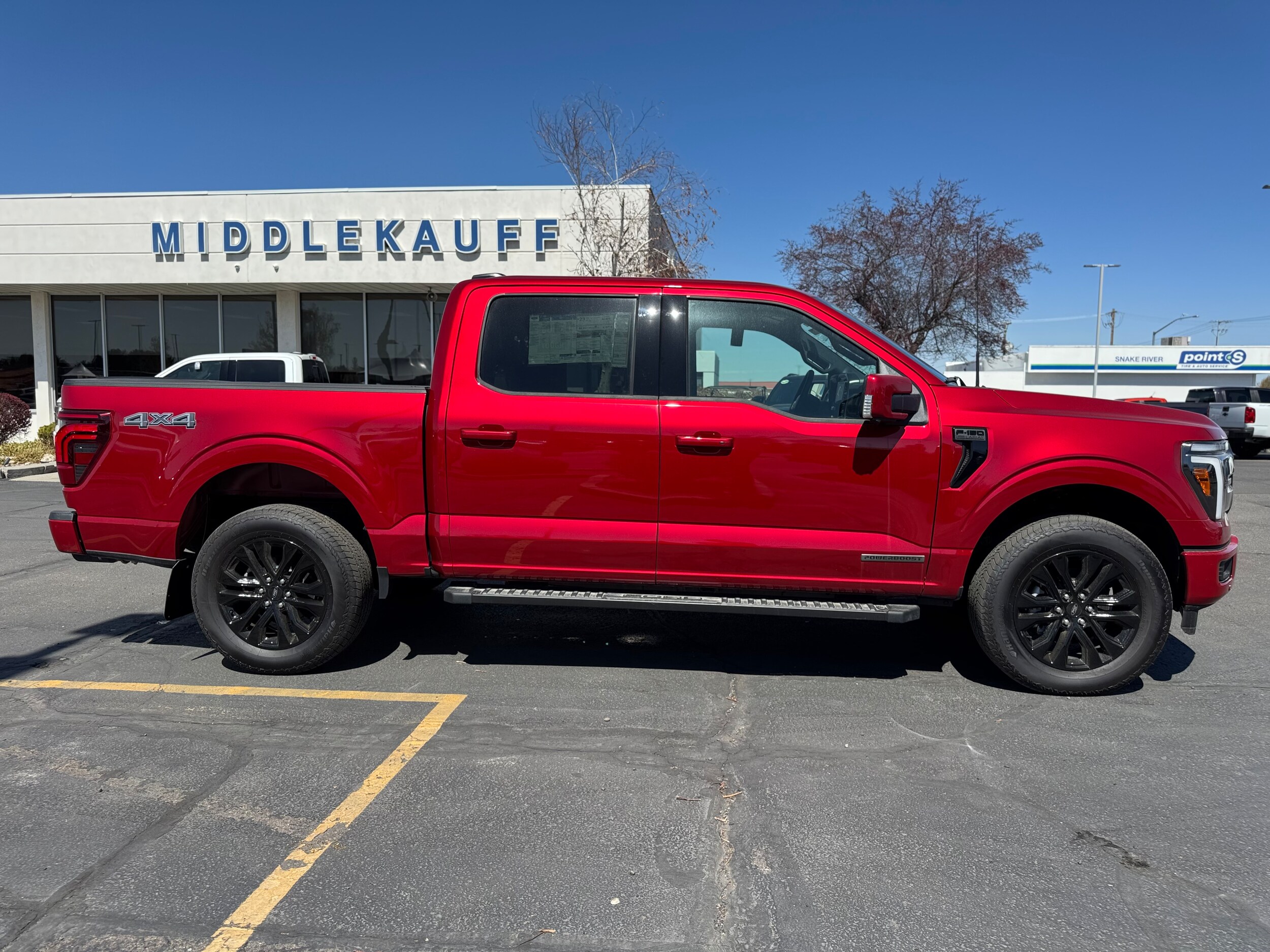 2025 Ford F-150 Lariat photo 3