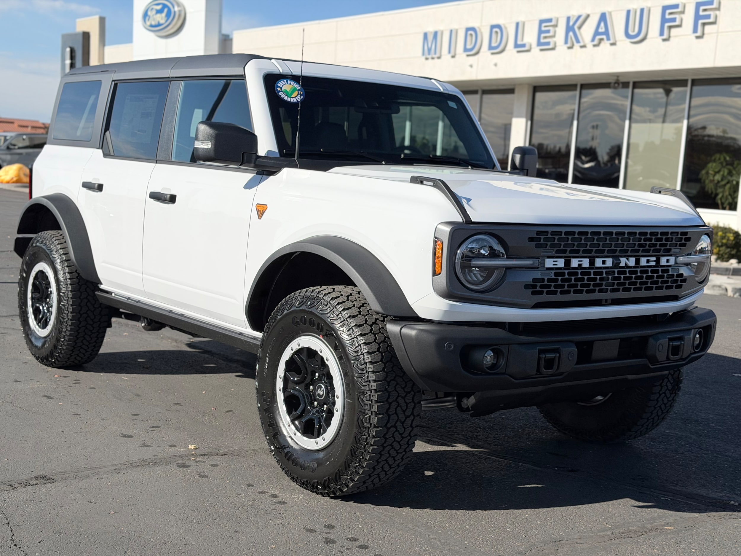2025 Ford Bronco 4-Door Badlands's photo