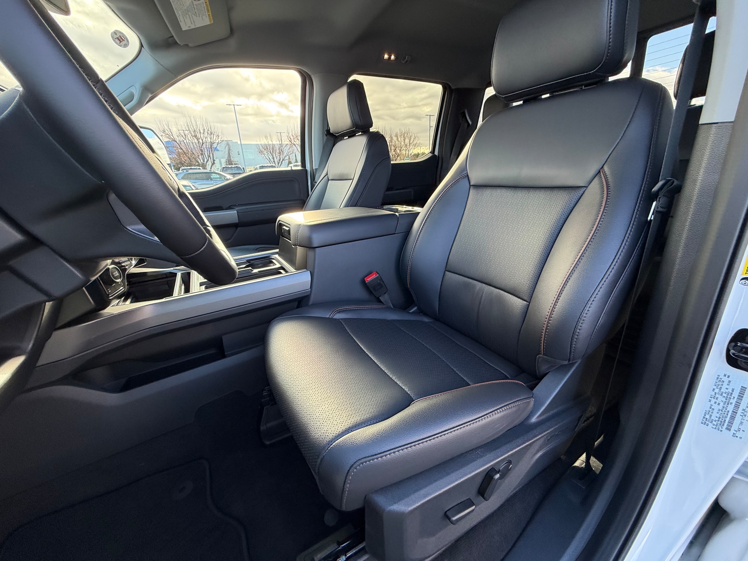 2026 Ford F-350 Super Duty Lariat - Photo 11