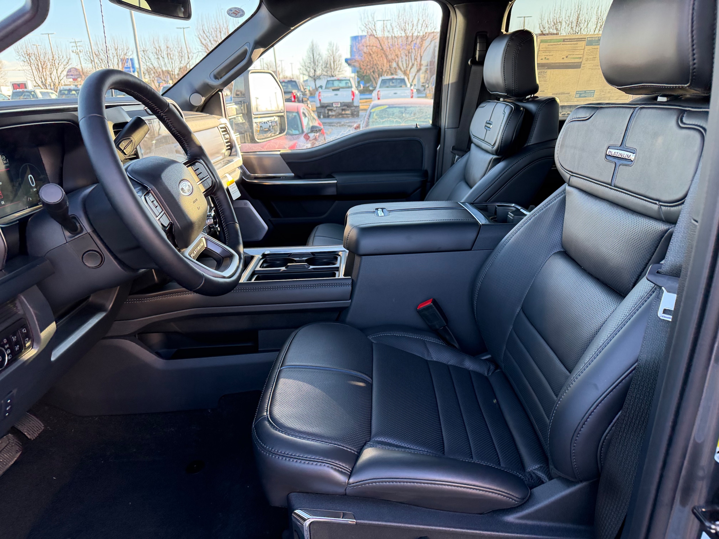 2026 Ford F-350 Super Duty Platinum - Photo 12