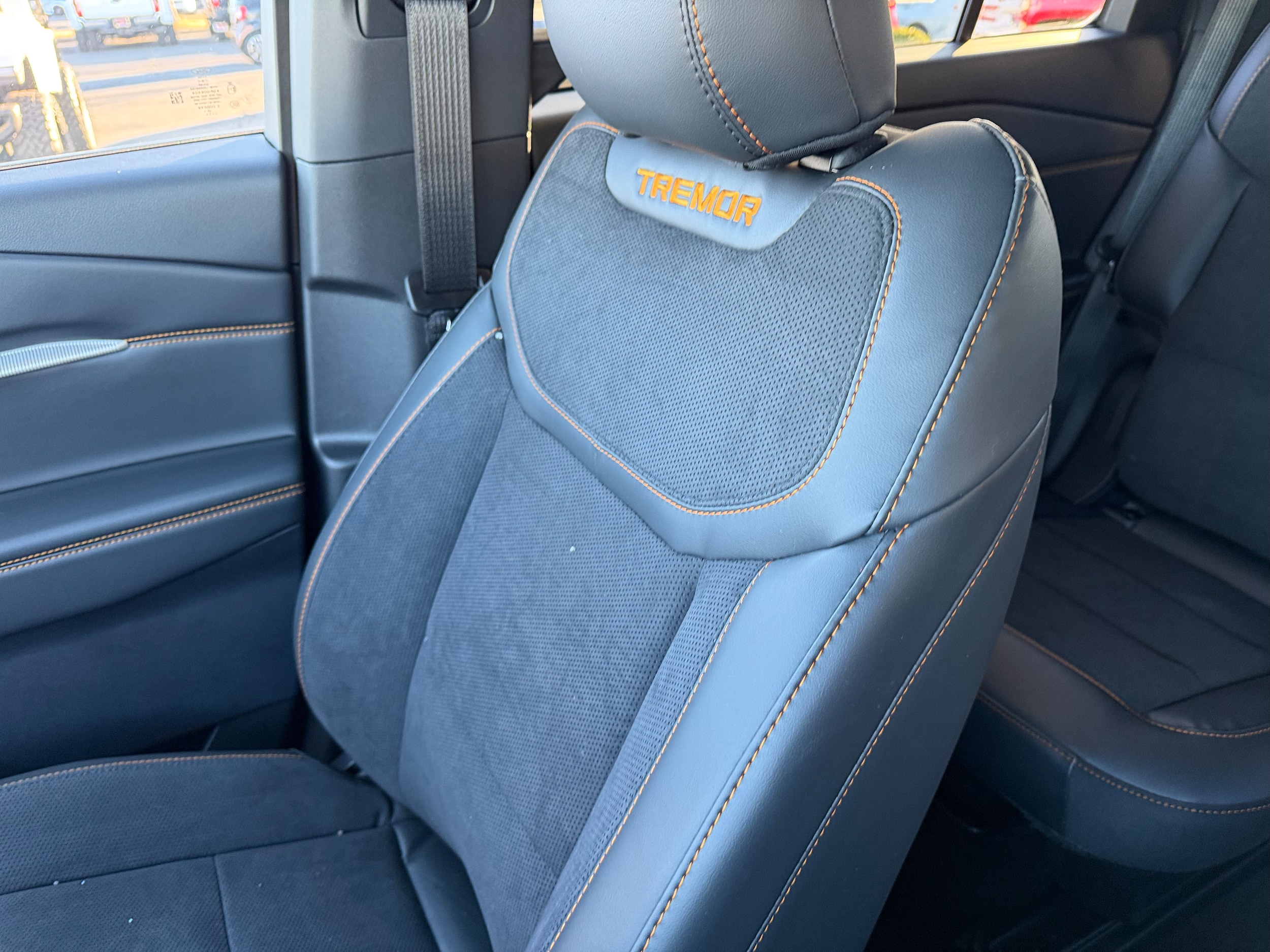 2026 Ford Explorer Tremor - Photo 25