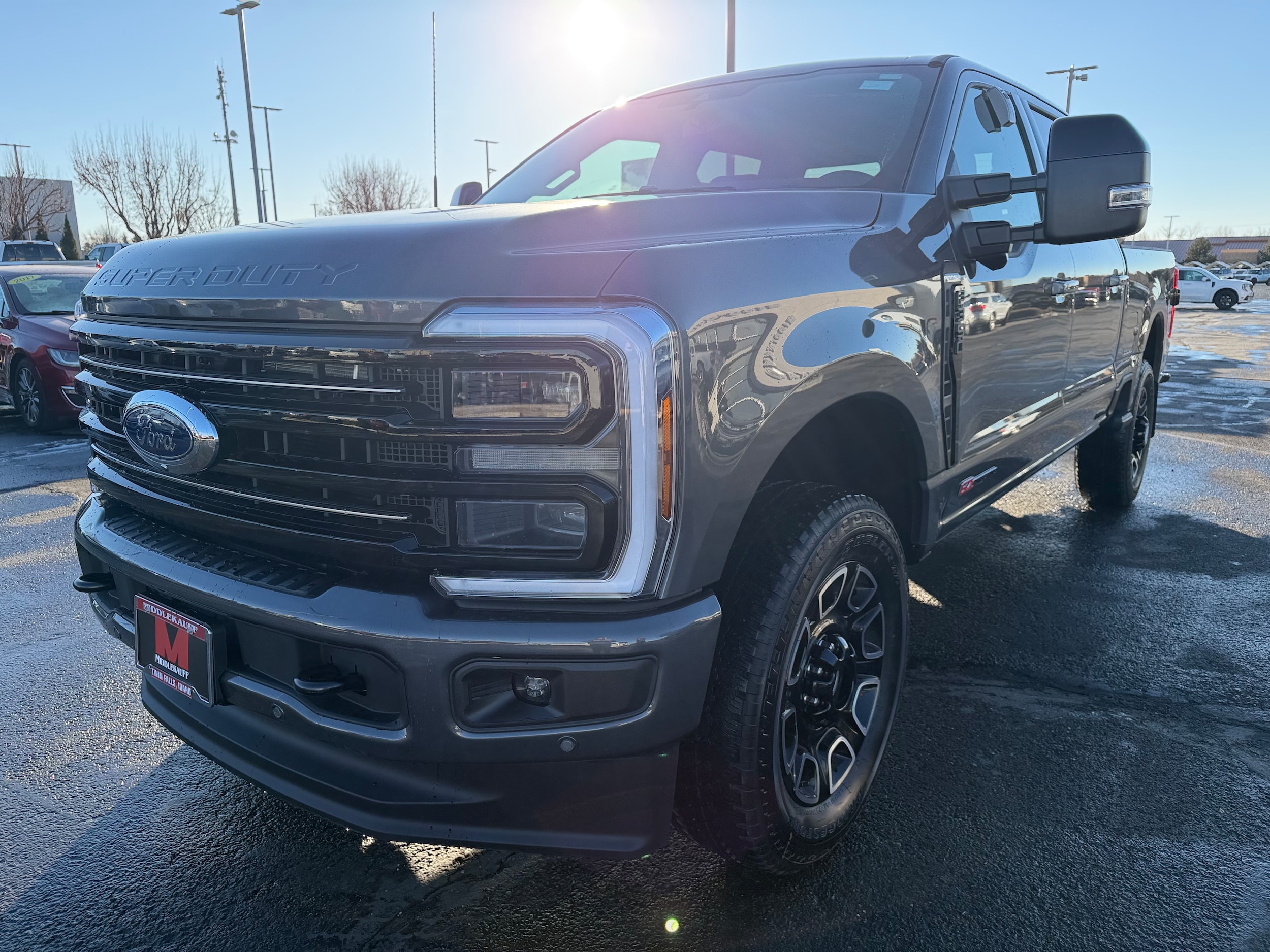 2026 Ford F-350 Super Duty Platinum - Photo 9