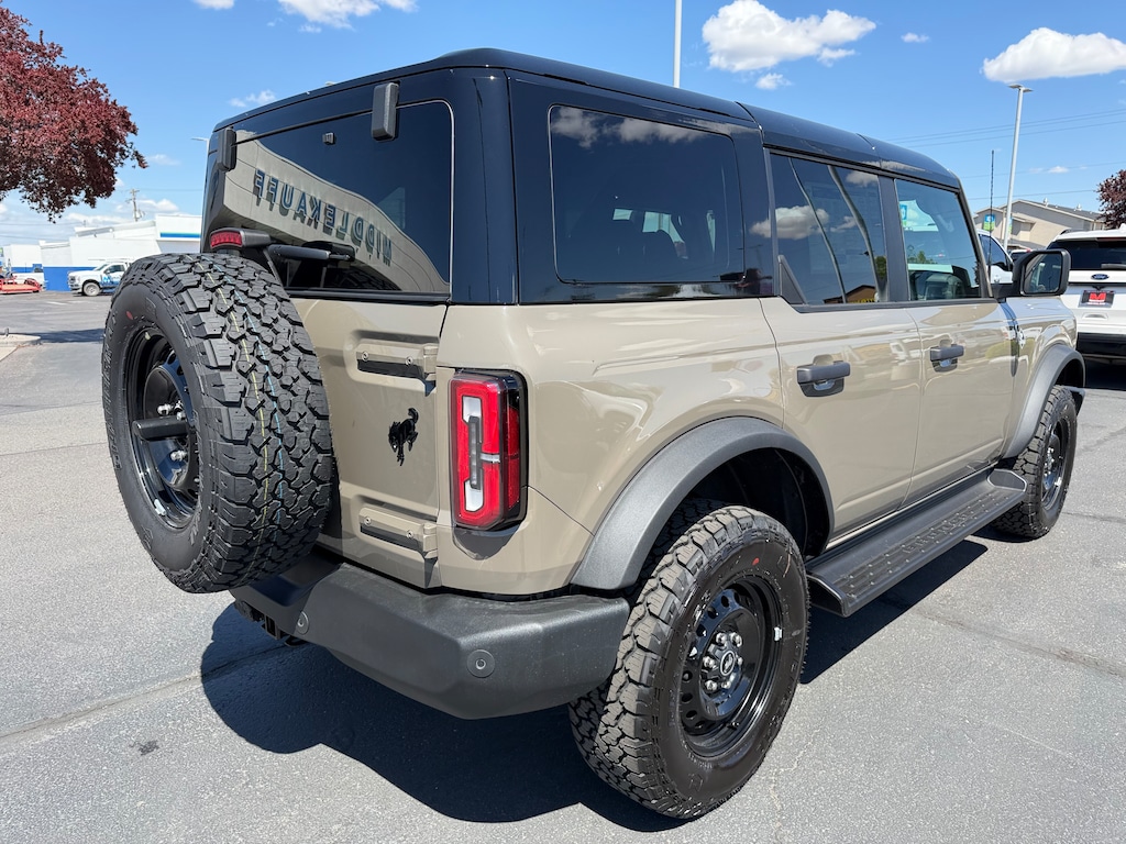 New 2026 Ford Bronco Outer Banks SUV