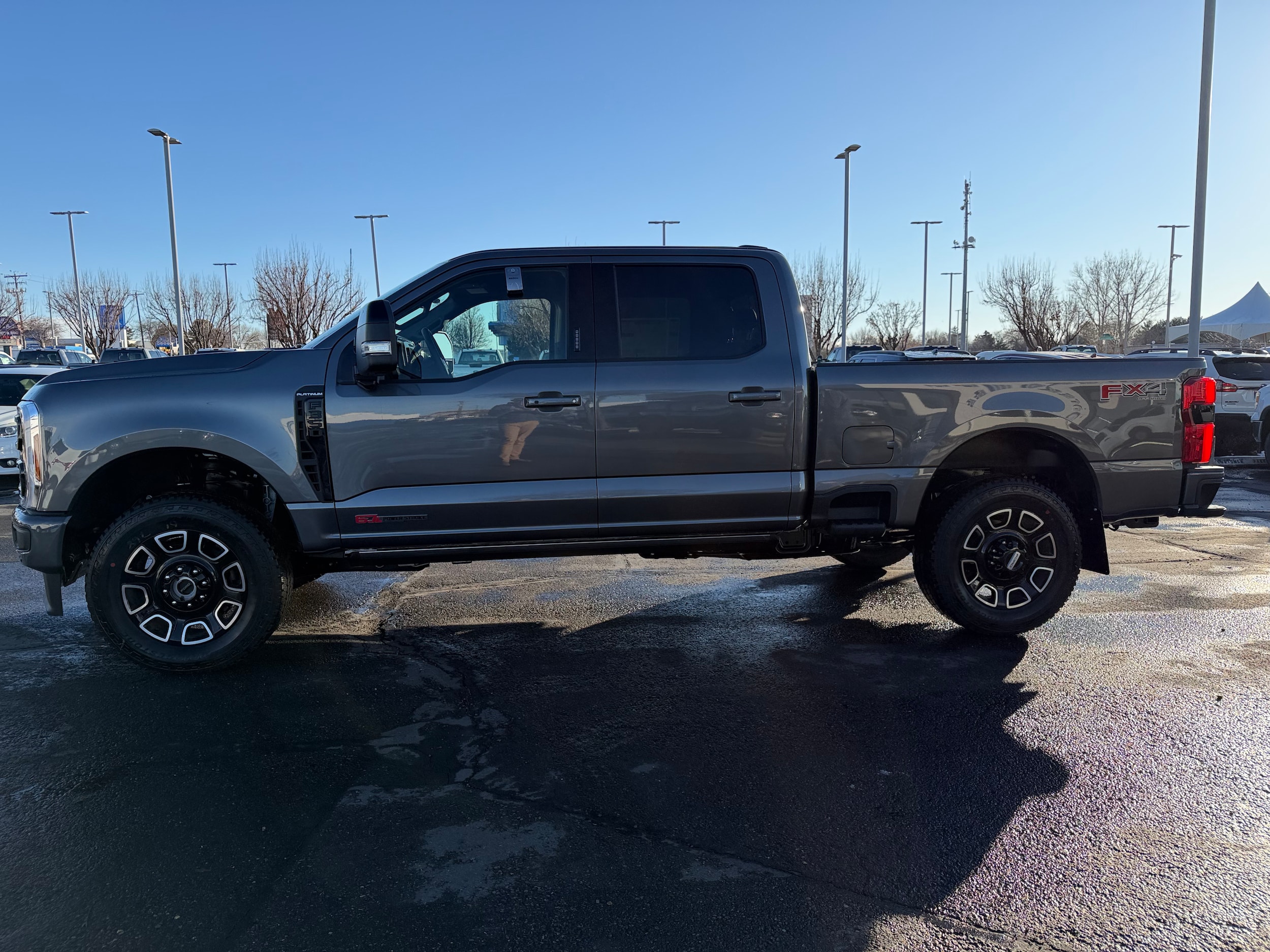 2026 Ford F-350 Super Duty Platinum - Photo 8