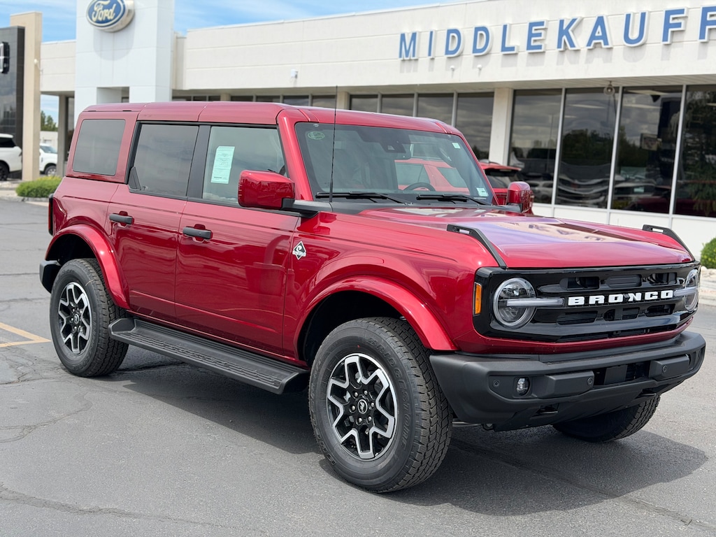 New 2026 Ford Bronco Outer Banks SUV