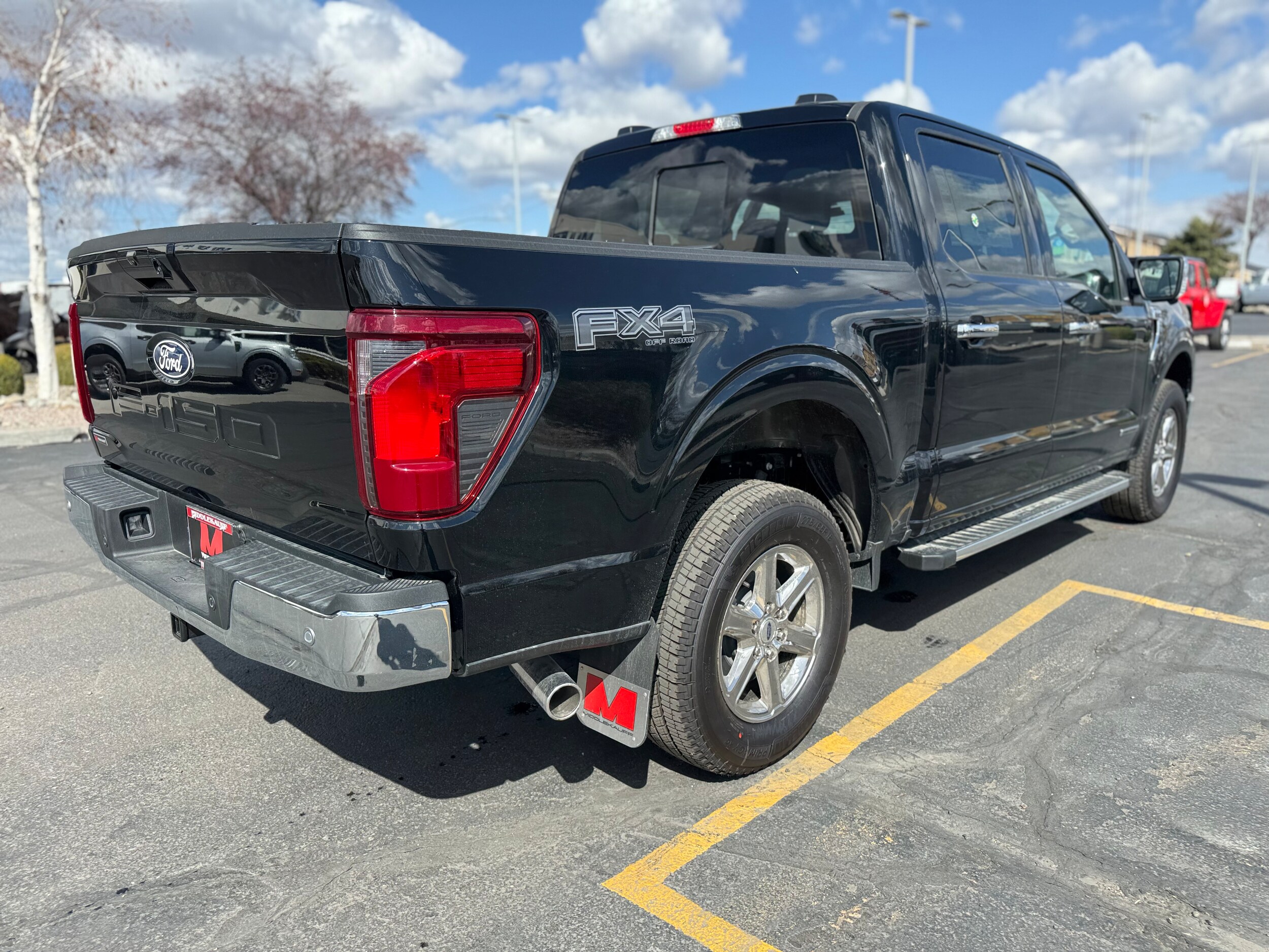 2025 Ford F-150 XLT photo 4