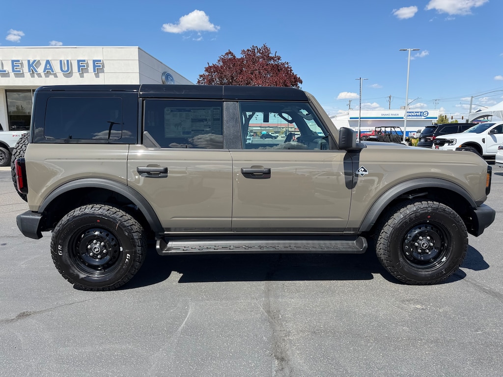 New 2026 Ford Bronco Outer Banks SUV