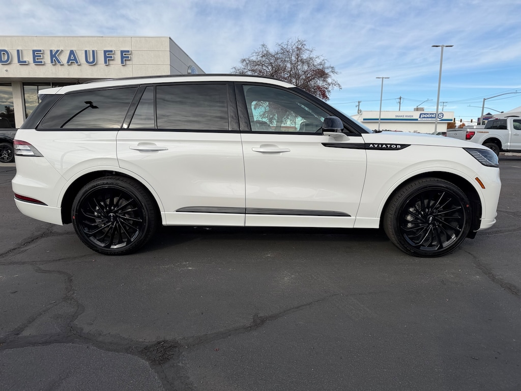 New 2026 Lincoln Aviator Reserve AWD