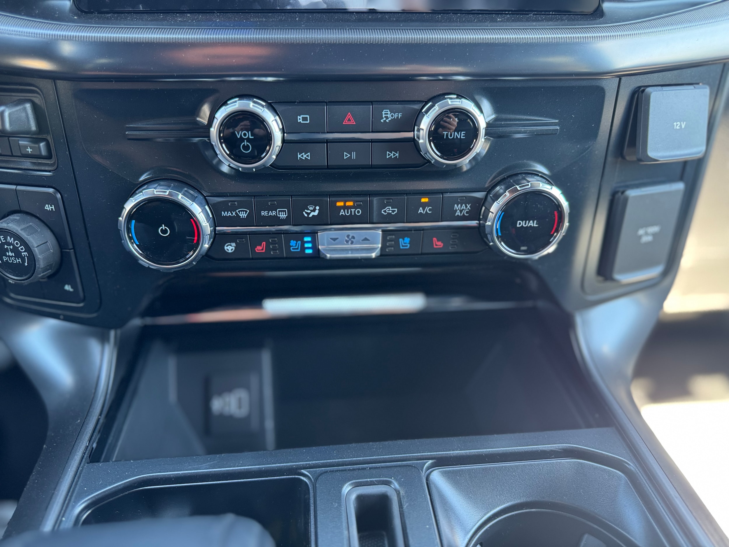 2025 Ford F-150 Lariat - Photo 20