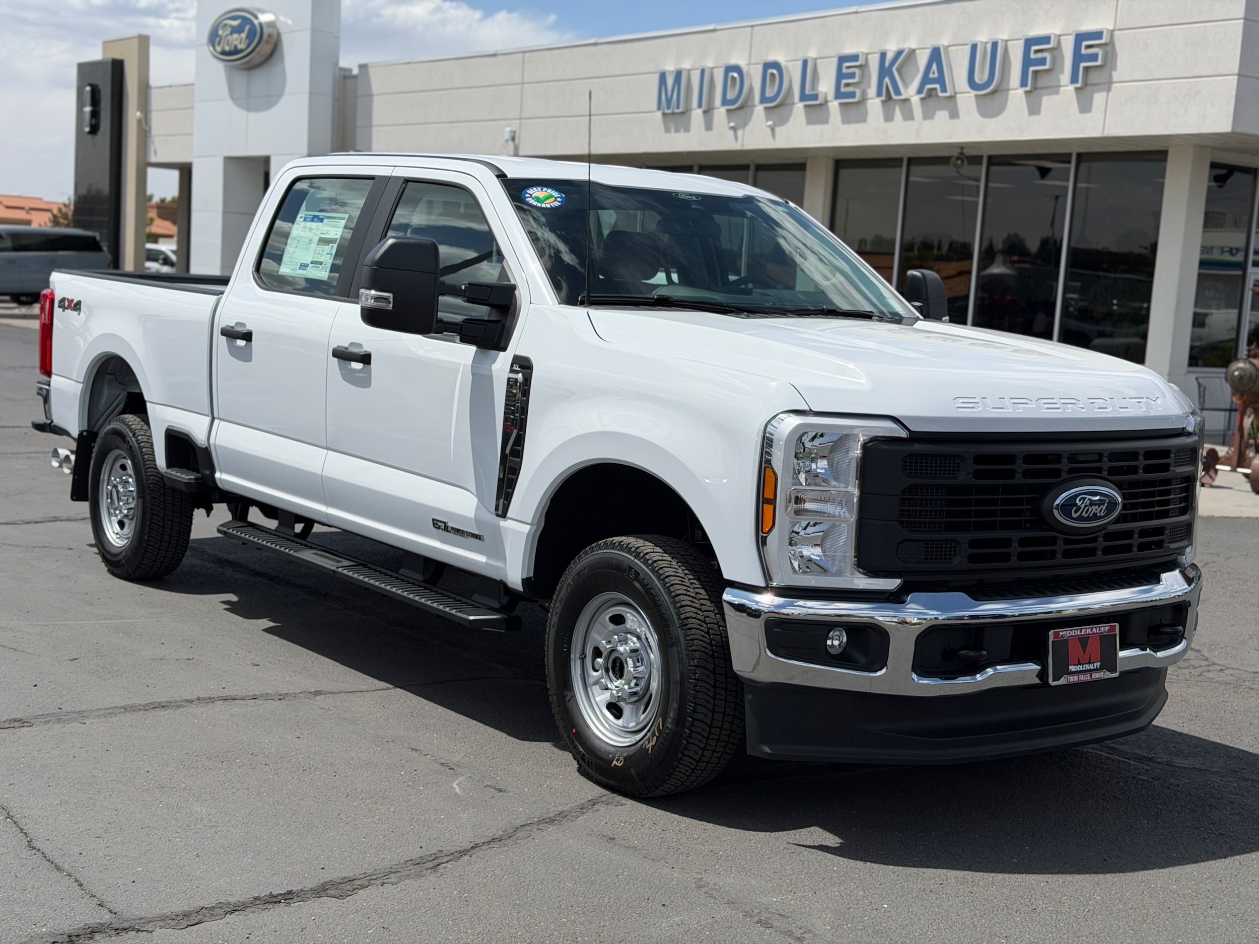 2026 Ford F-250 XL 4x4 Crew Cab 6-3/4' Box's photo