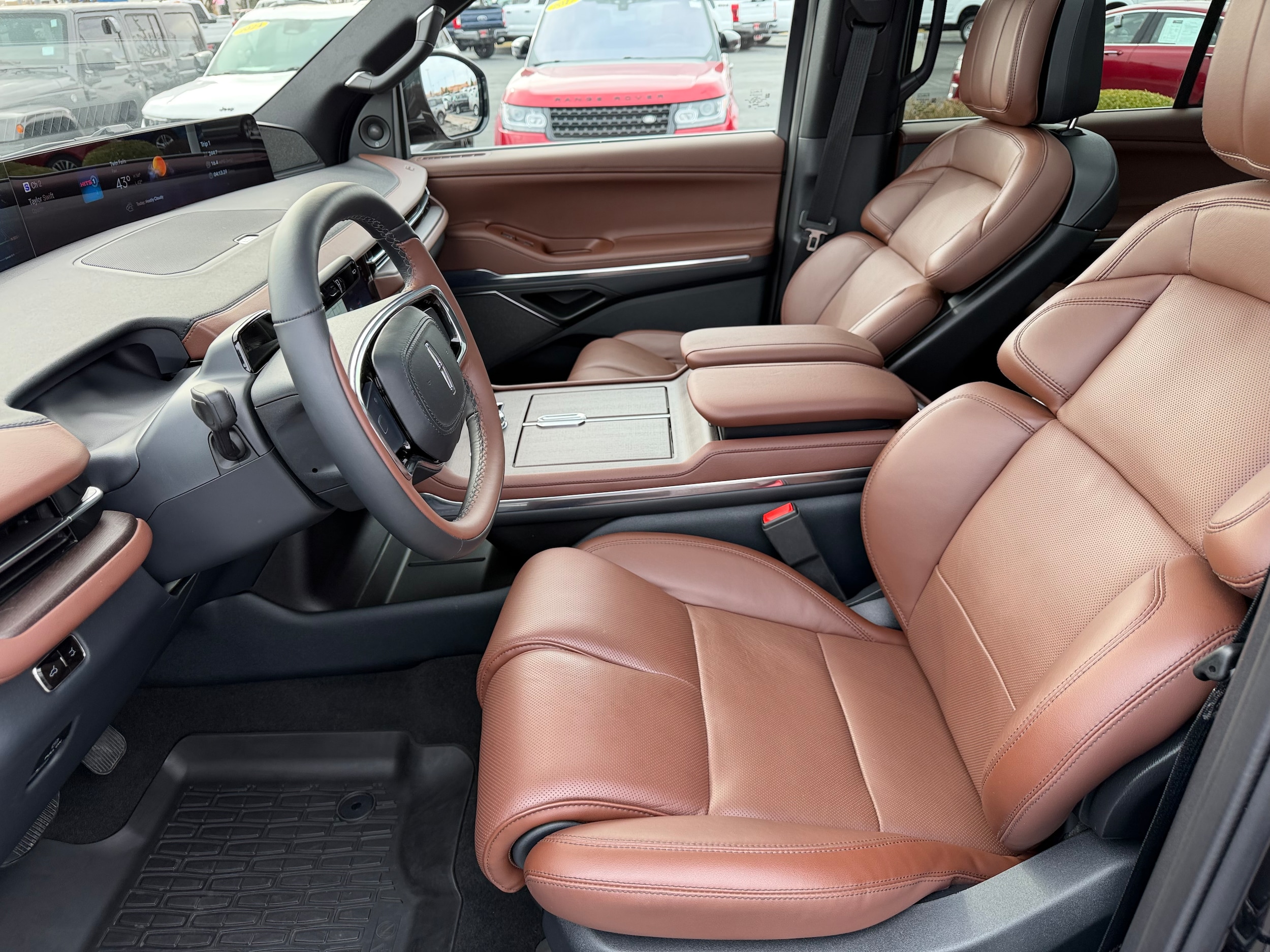 2025 Lincoln Navigator Reserve L - Photo 10