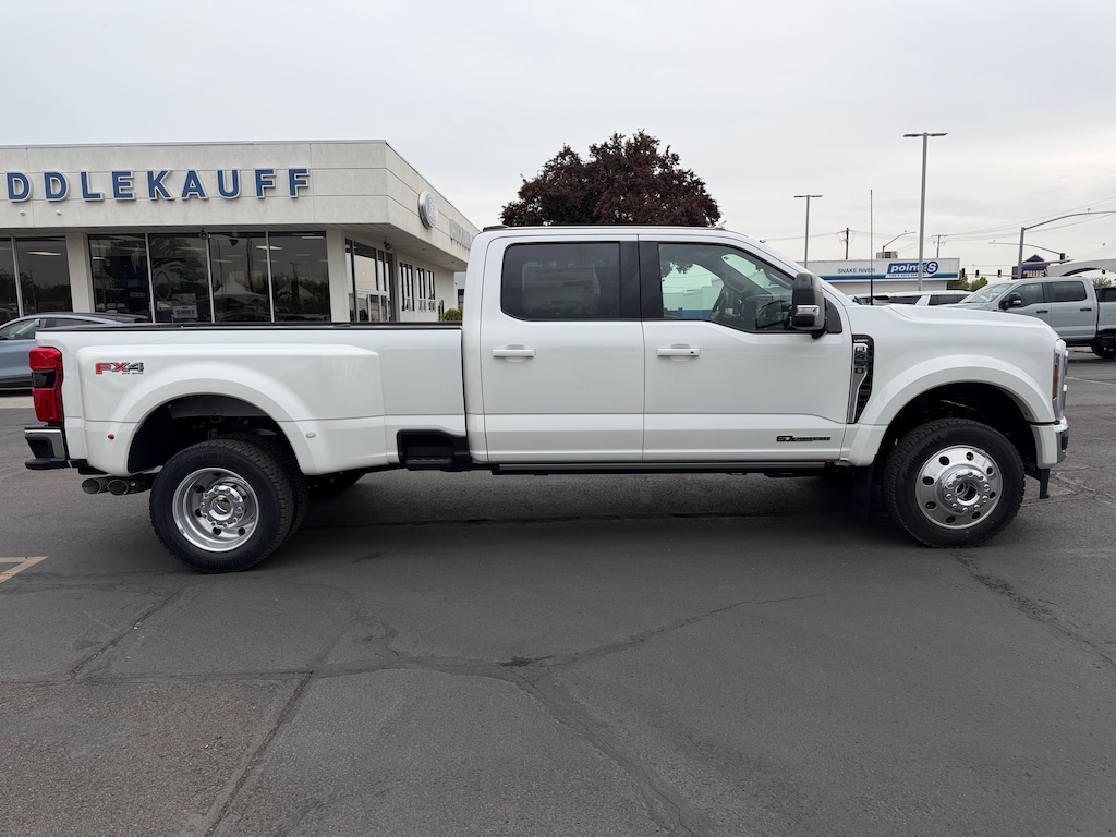 New 2026 Ford F-450 Lariat TRUCK