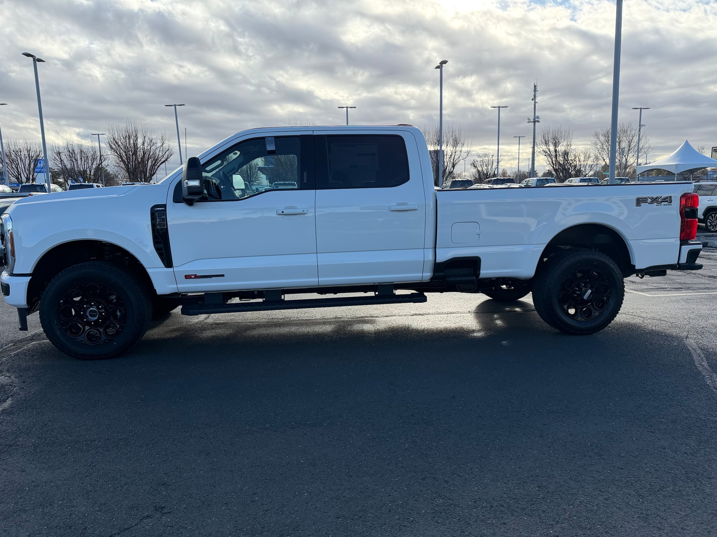 2026 Ford F-350 Super Duty Lariat - Photo 6