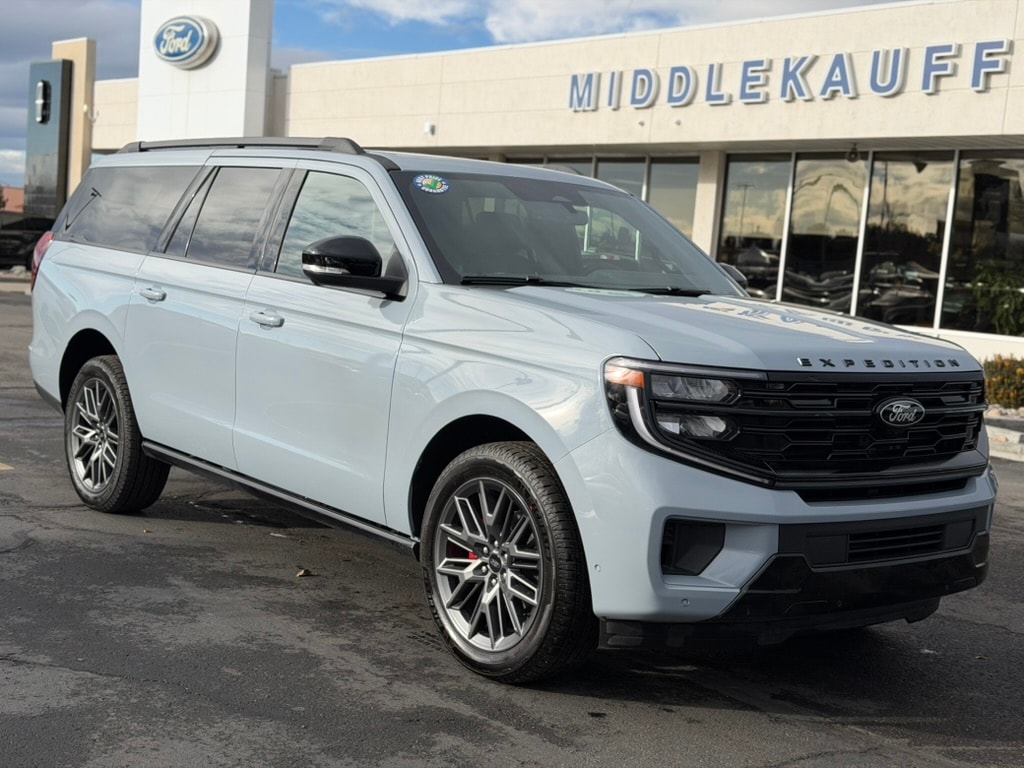 2025 Ford Expedition Platinum's photo