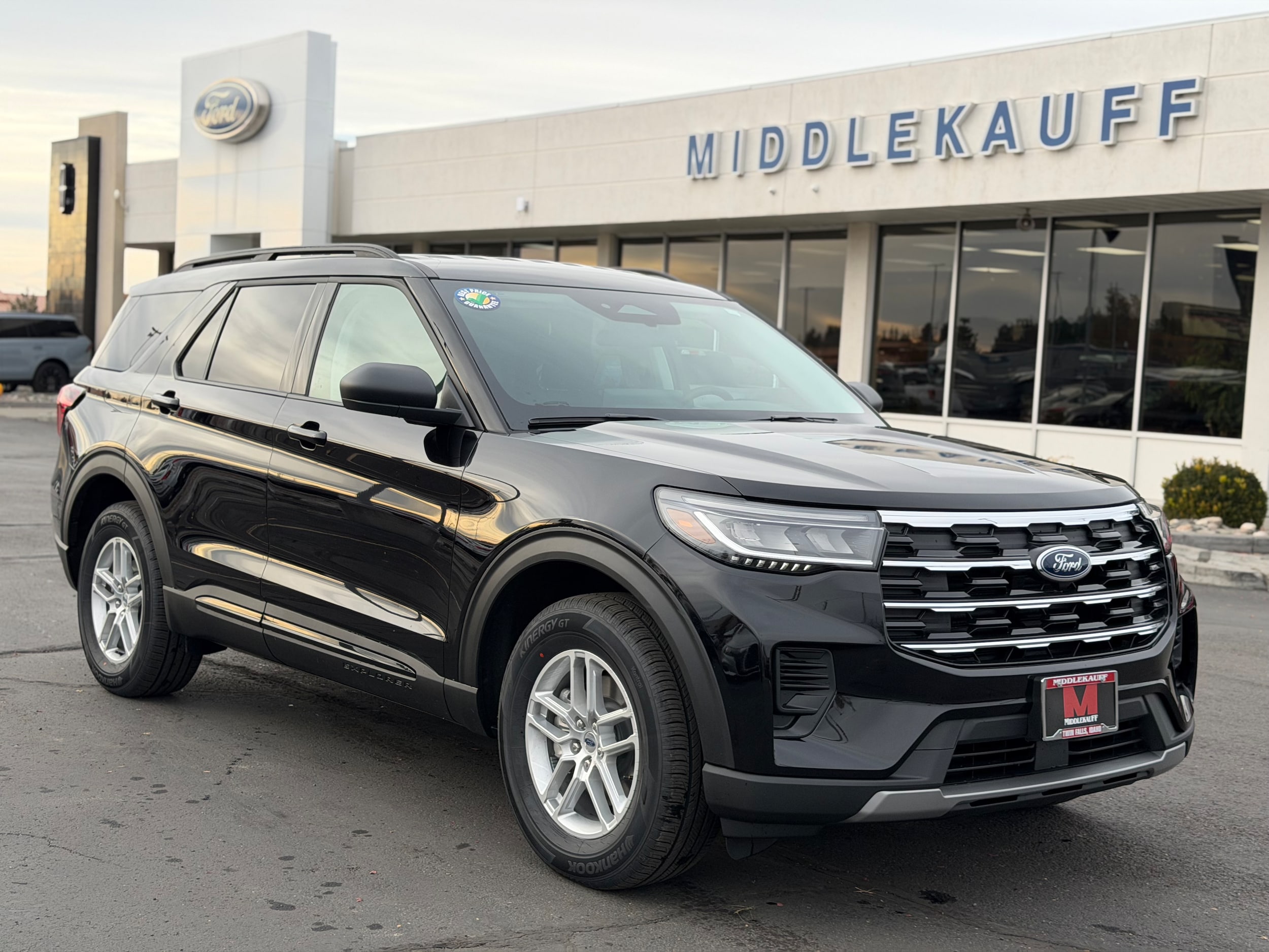 2026 Ford Explorer Active's photo