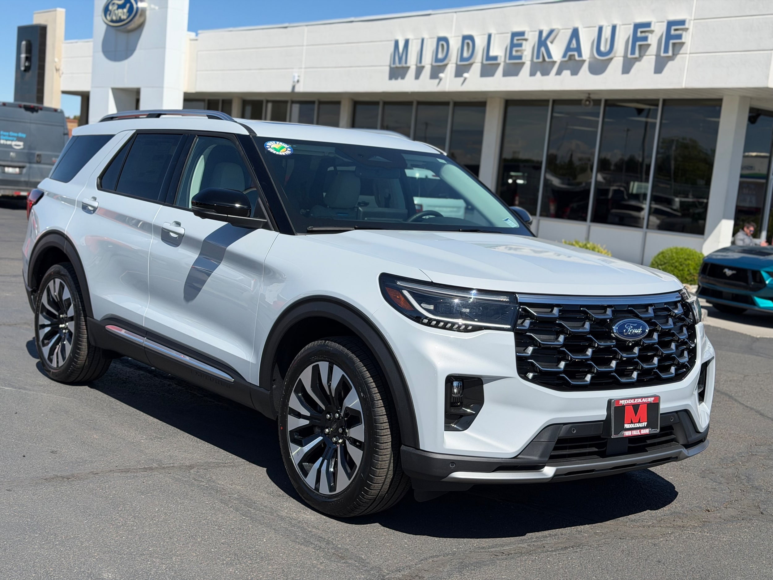 2026 Ford Explorer Platinum 4WD's photo
