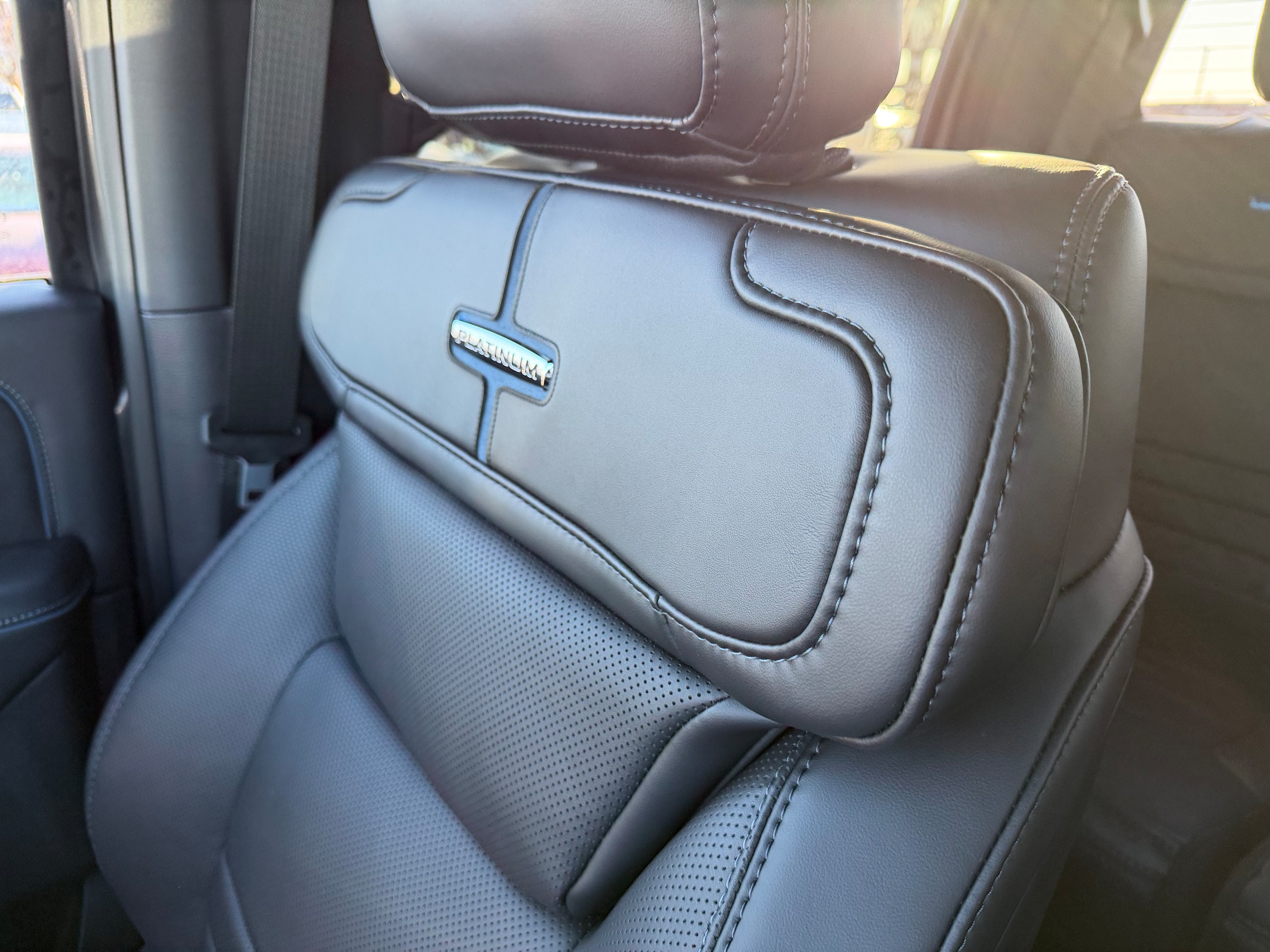 2026 Ford F-350 Super Duty Platinum - Photo 32