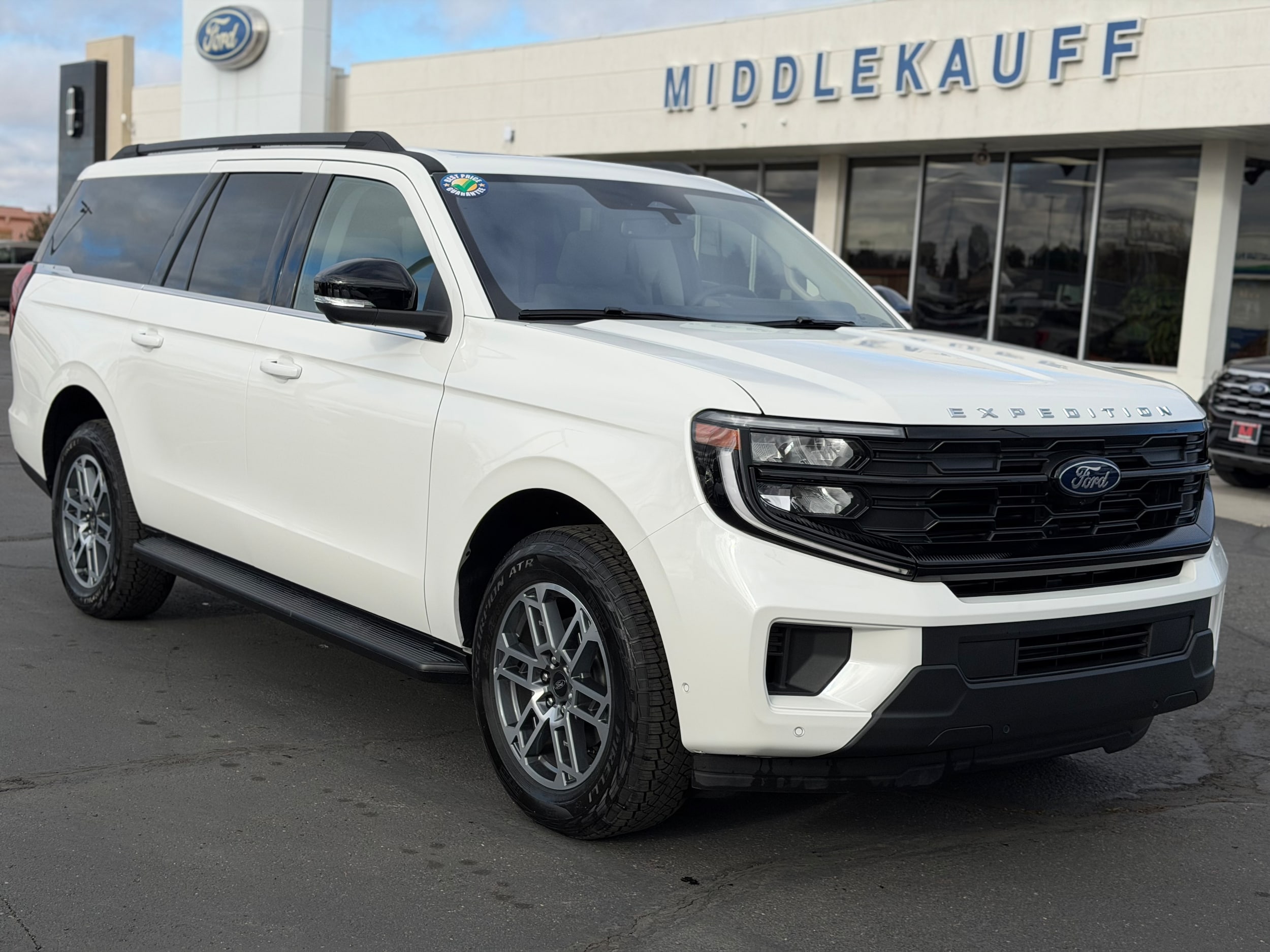 2025 Ford Expedition Active's photo