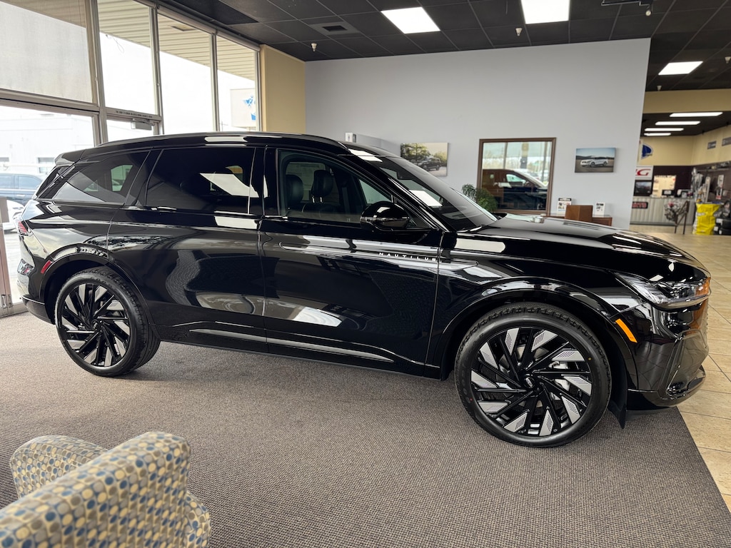 New 2025 Lincoln Nautilus Reserve AWD