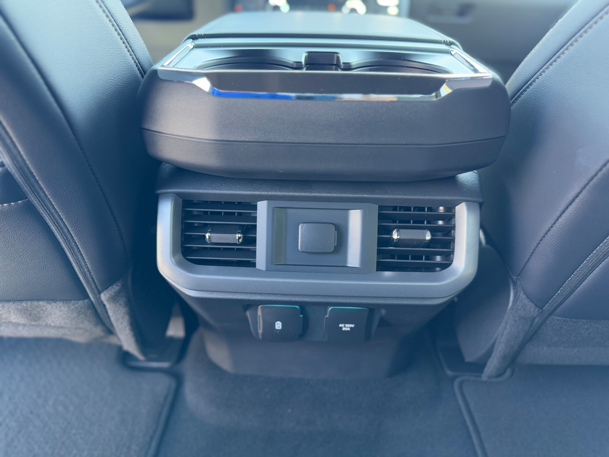 2025 Ford F-150 Lariat - Photo 18