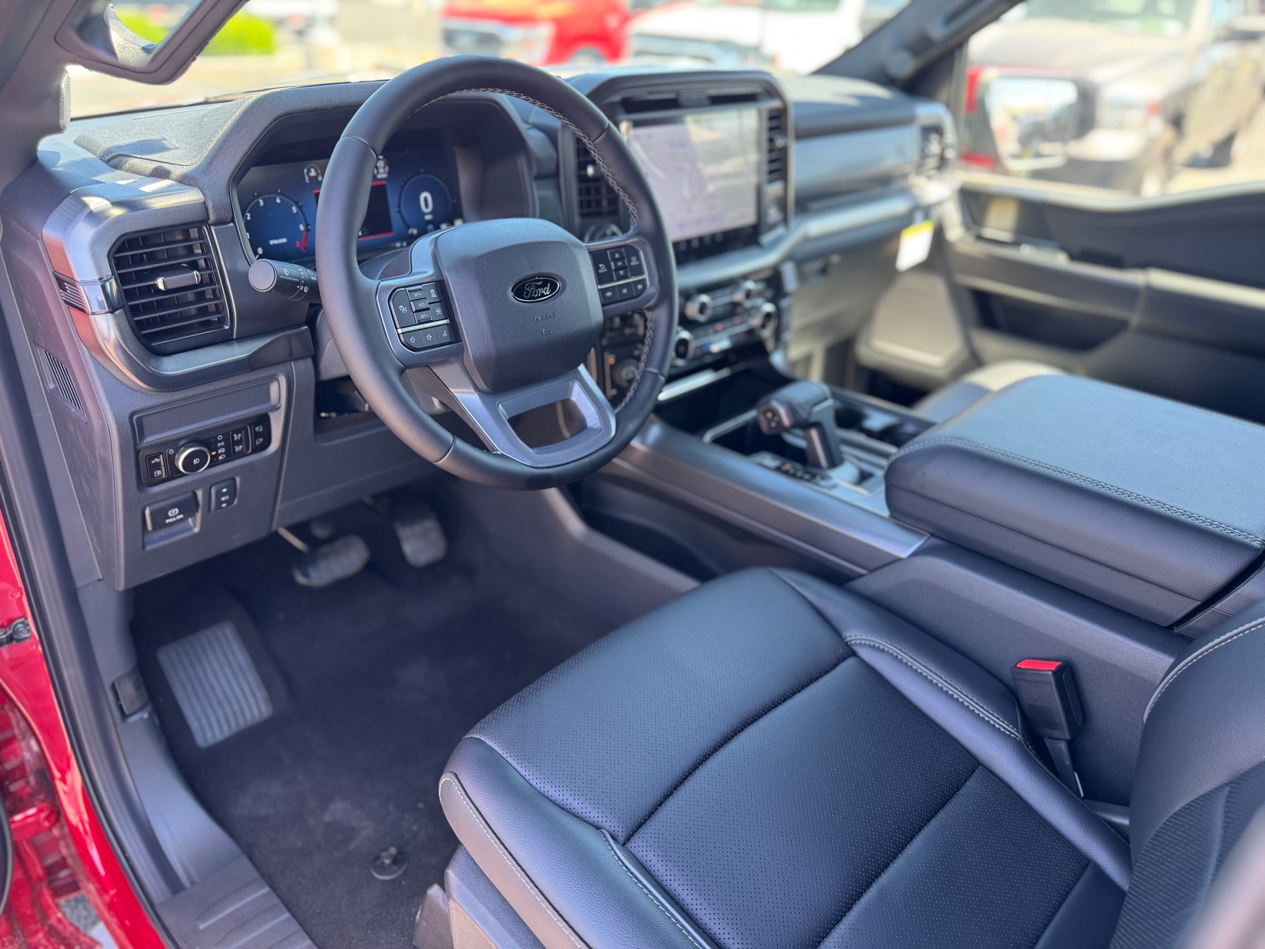 2025 Ford F-150 Lariat - Photo 12