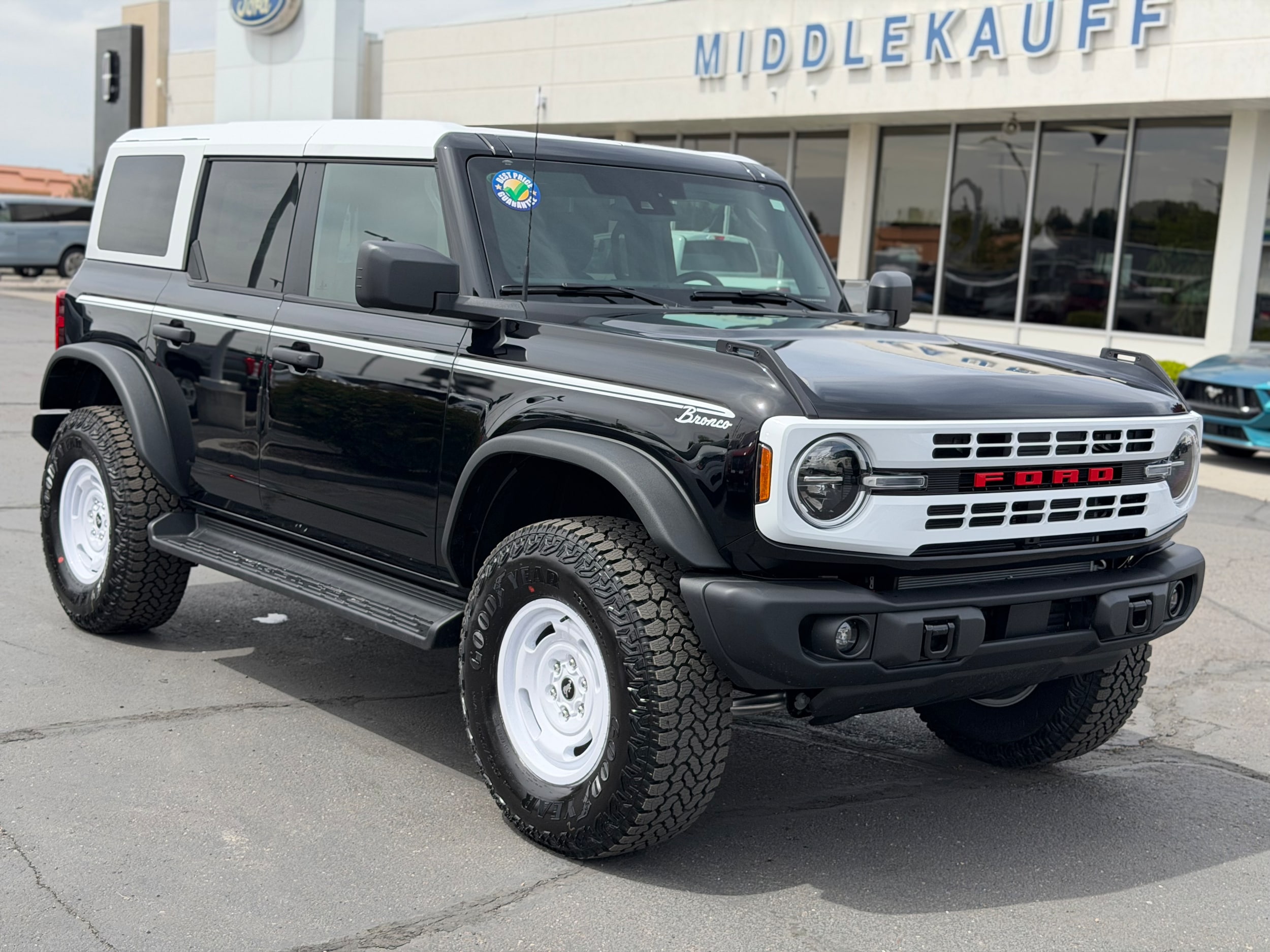 2026 Ford Bronco Heritage Edition 4x4's photo