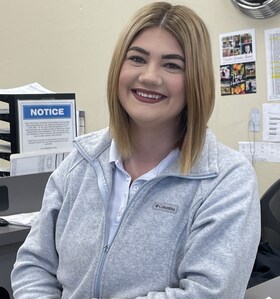 Staff member Jandina Myers from ID_2df4ec29632d