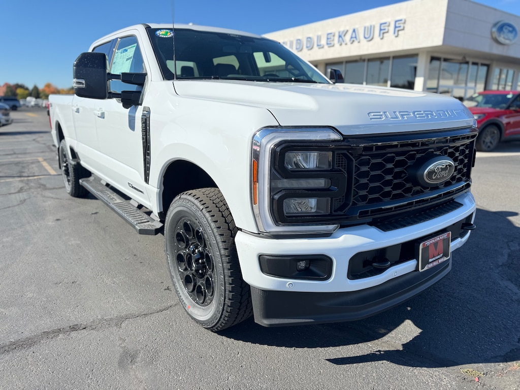 New 2026 Ford F-250 Lariat 4WD Crew CAB 6.75 TRUCK