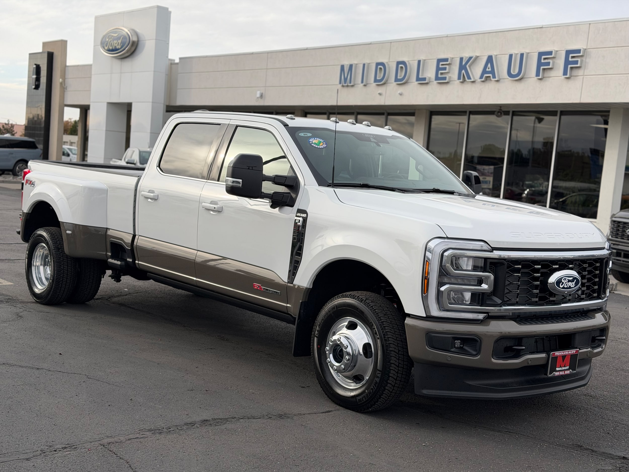2027 Ford F-350 Super Duty King Ranch