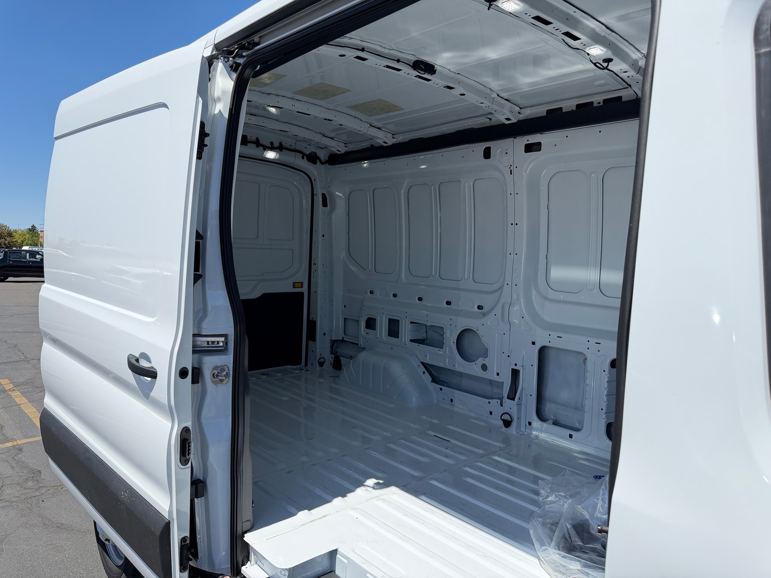 2025 Ford Transit Van Base - Photo 29