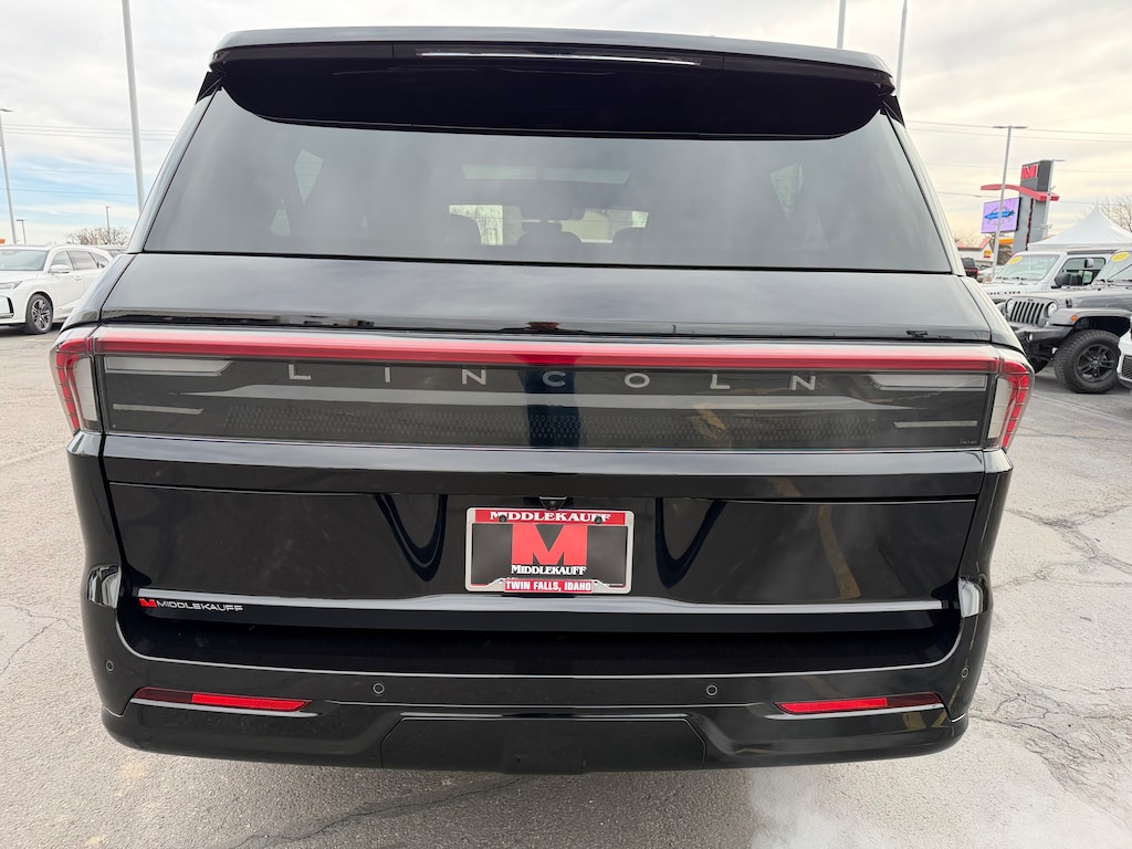 New 2025 Lincoln Navigator L Reserve 4X4