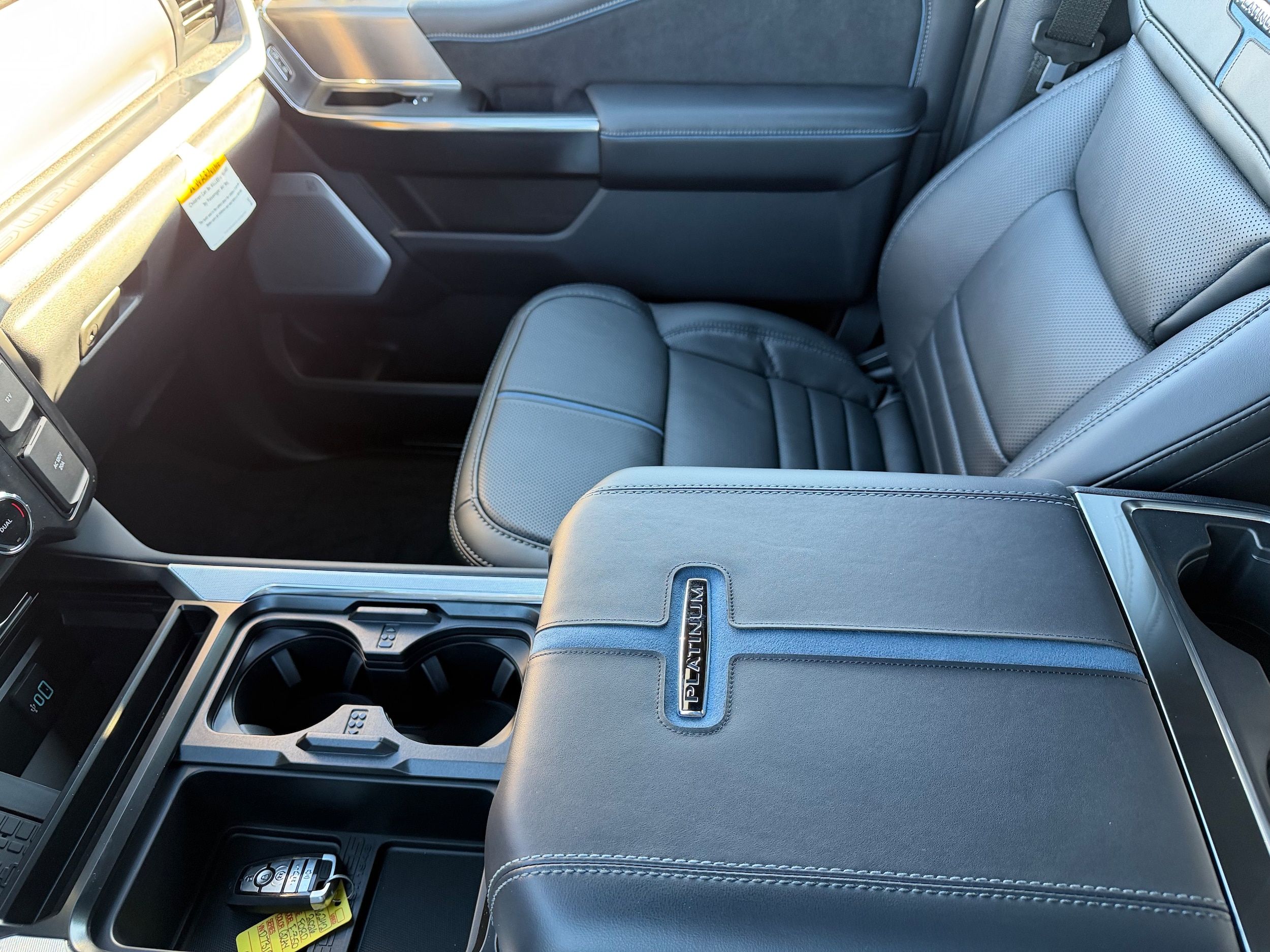 2026 Ford F-350 Super Duty Platinum - Photo 31