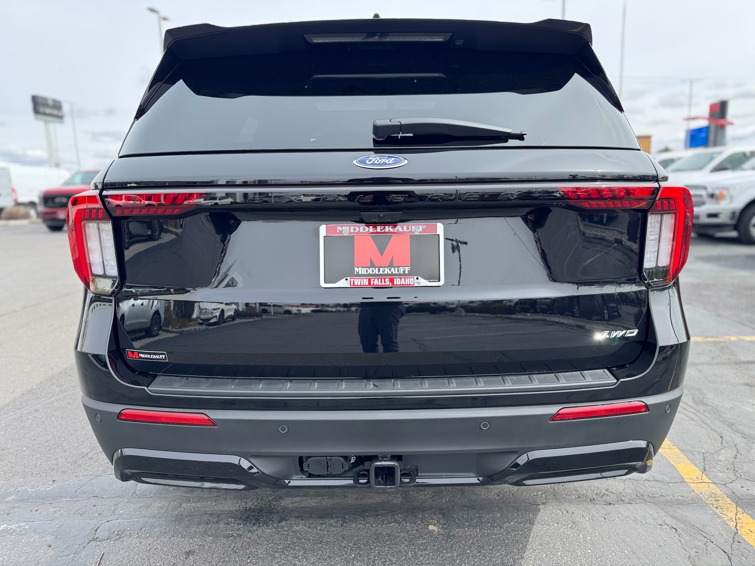 2025 Ford Explorer ST-Line photo 4