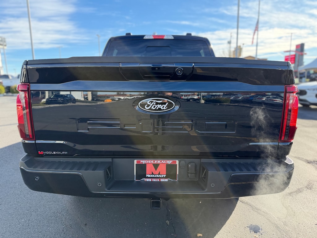 New 2025 Ford F-150 XLT 4WD Supercrew 5.5 BO