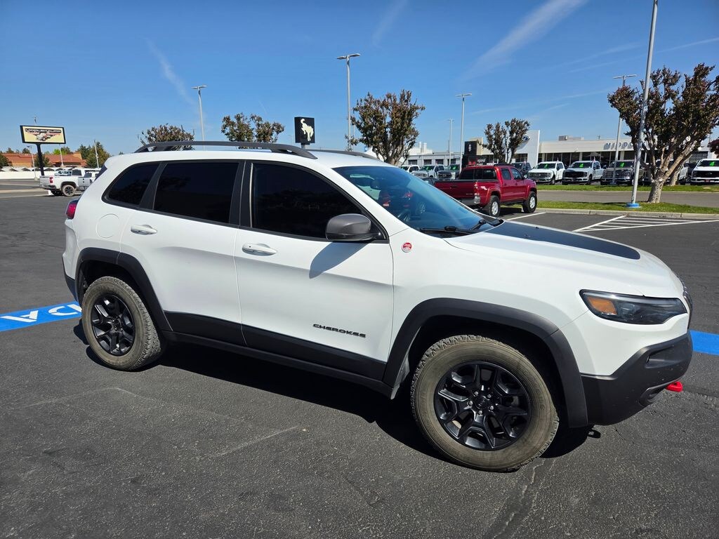 Used 2021 Jeep Cherokee Trailhawk SUV