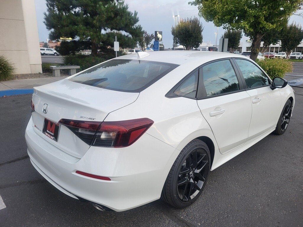 2025 Honda Civic Sport photo 3