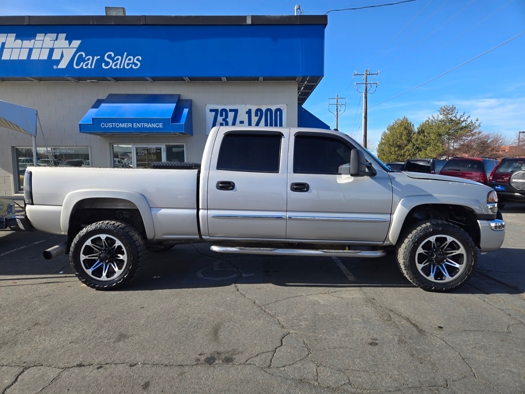 Used 2005 GMC Sierra 2500HD SLT Crew Cab Short Bed Truck