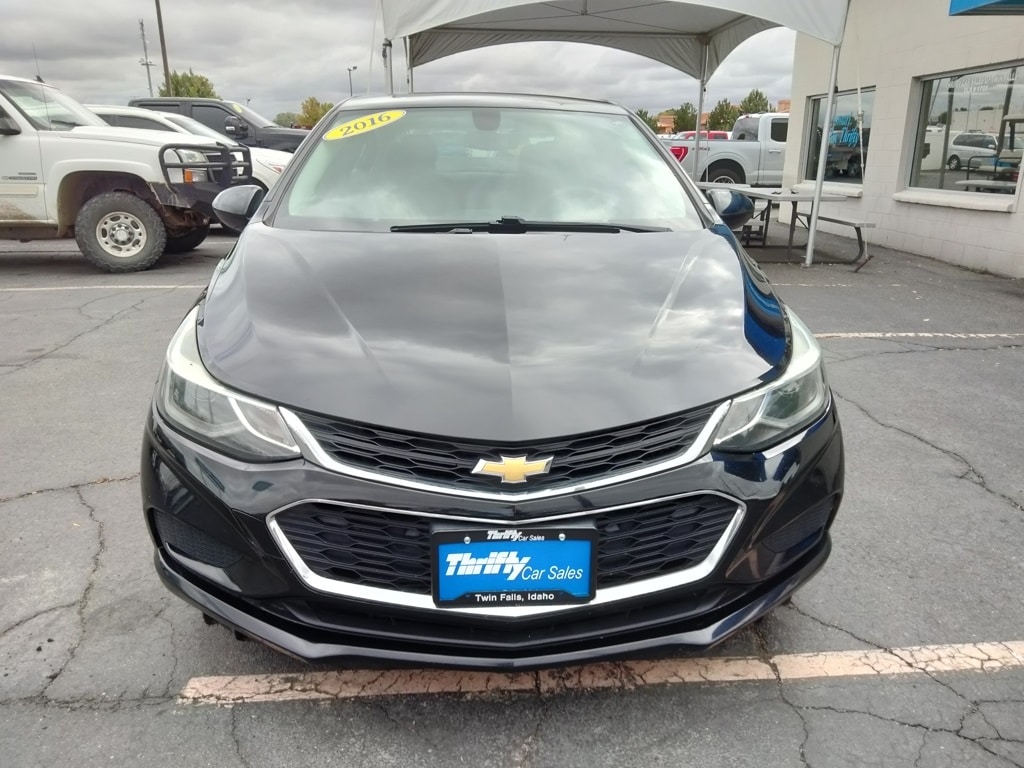 Used 2016 Chevrolet Cruze LT with VIN 1G1BE5SM4G7303641 for sale in Twin Falls, ID