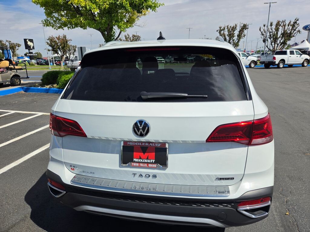 Used 2024 Volkswagen Taos 1.5T SEL SUV