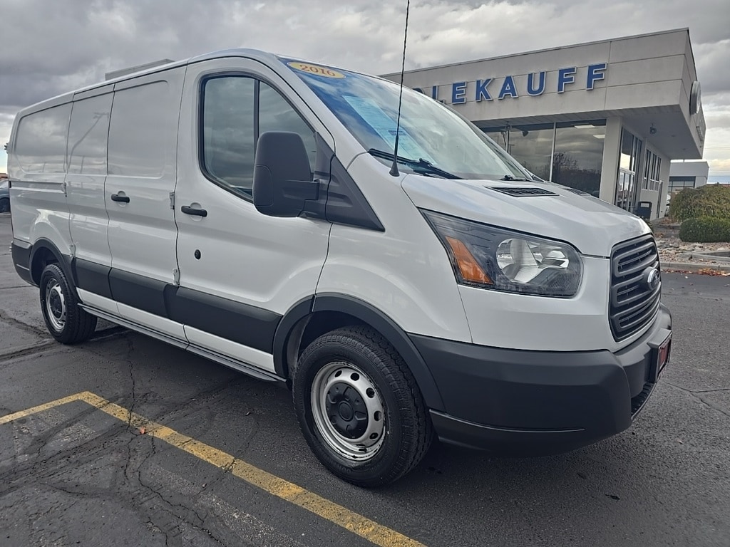 2016 Ford Transit Base