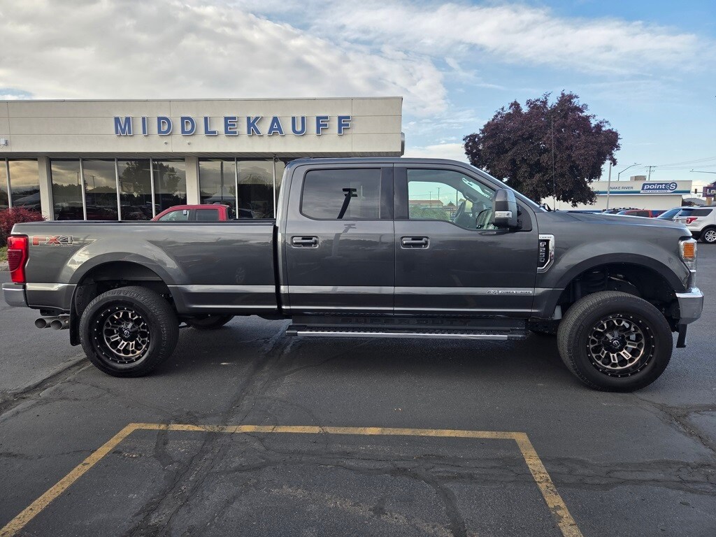 2020 Ford F-250 Lariat photo 2